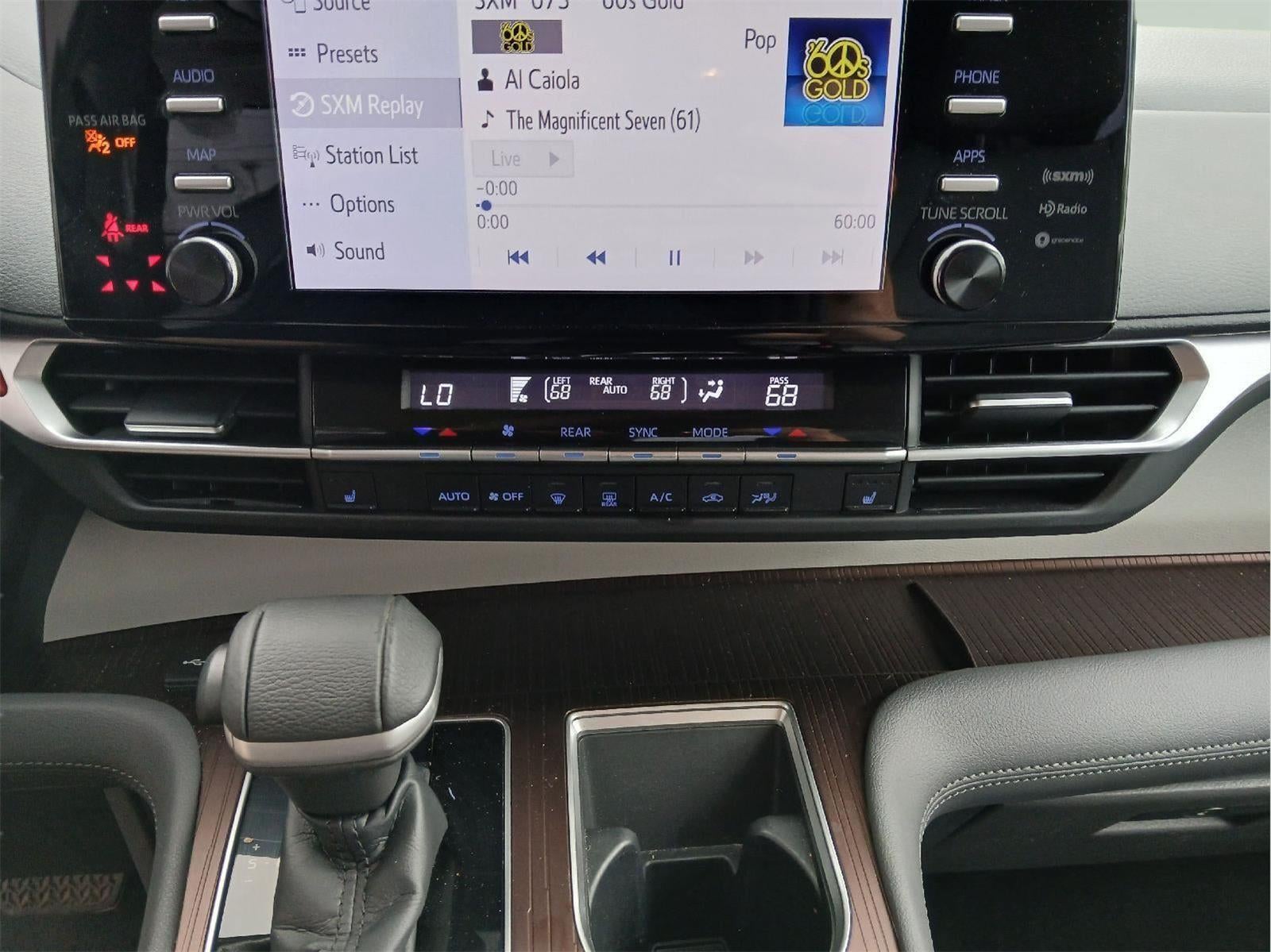2021 Toyota Sienna XLE 7-Passenger