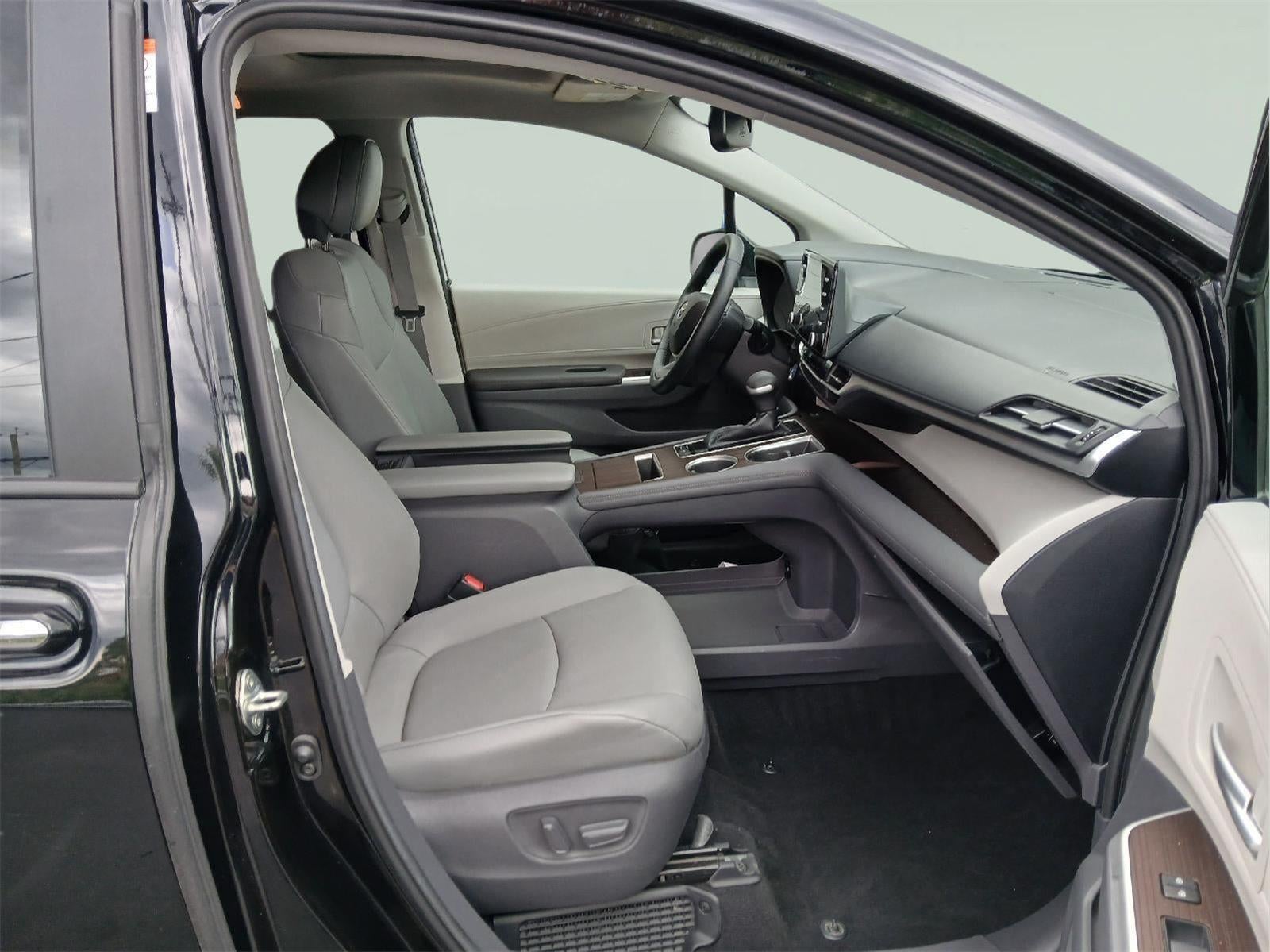 2021 Toyota Sienna XLE 7-Passenger