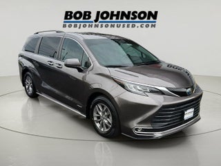 2021 Toyota Sienna XLE 7-Passenger