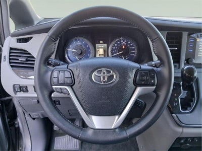 2017 Toyota Sienna XLE 8-Passenger