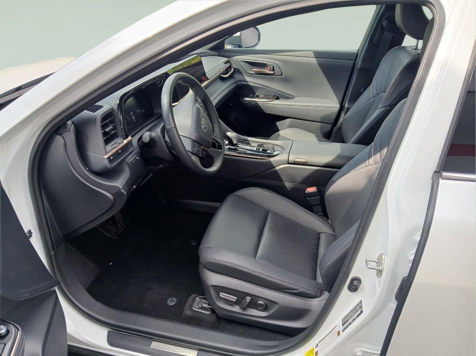 2025 Toyota Toyota Crown XLE