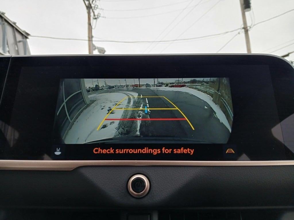 2025 Toyota CROWN SIGNIA XLE