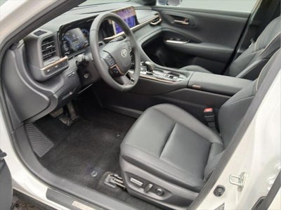 2025 Toyota CROWN PLATINUM AWD