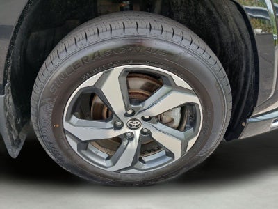 2024 Toyota RAV4 Prime SE
