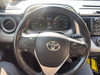 2017 Toyota RAV4 Hybrid XLE