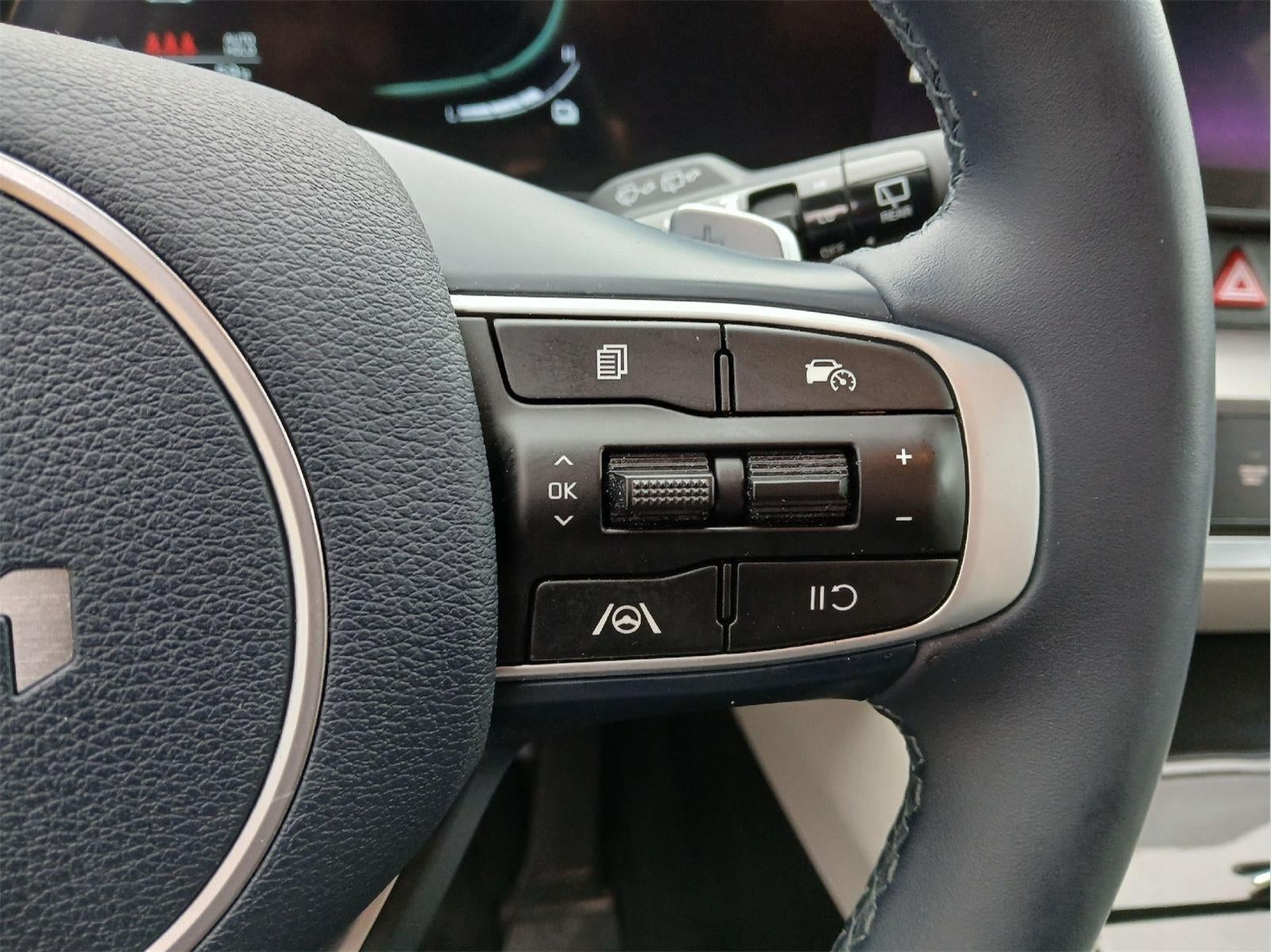 2023 Kia SPORTAGE HYBRID SUV