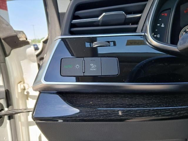 2019 Audi Q8 Premium Plus