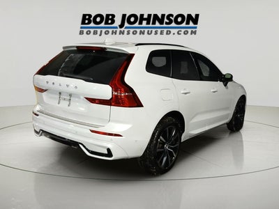 2023 Volvo XC60 Plus Dark Theme