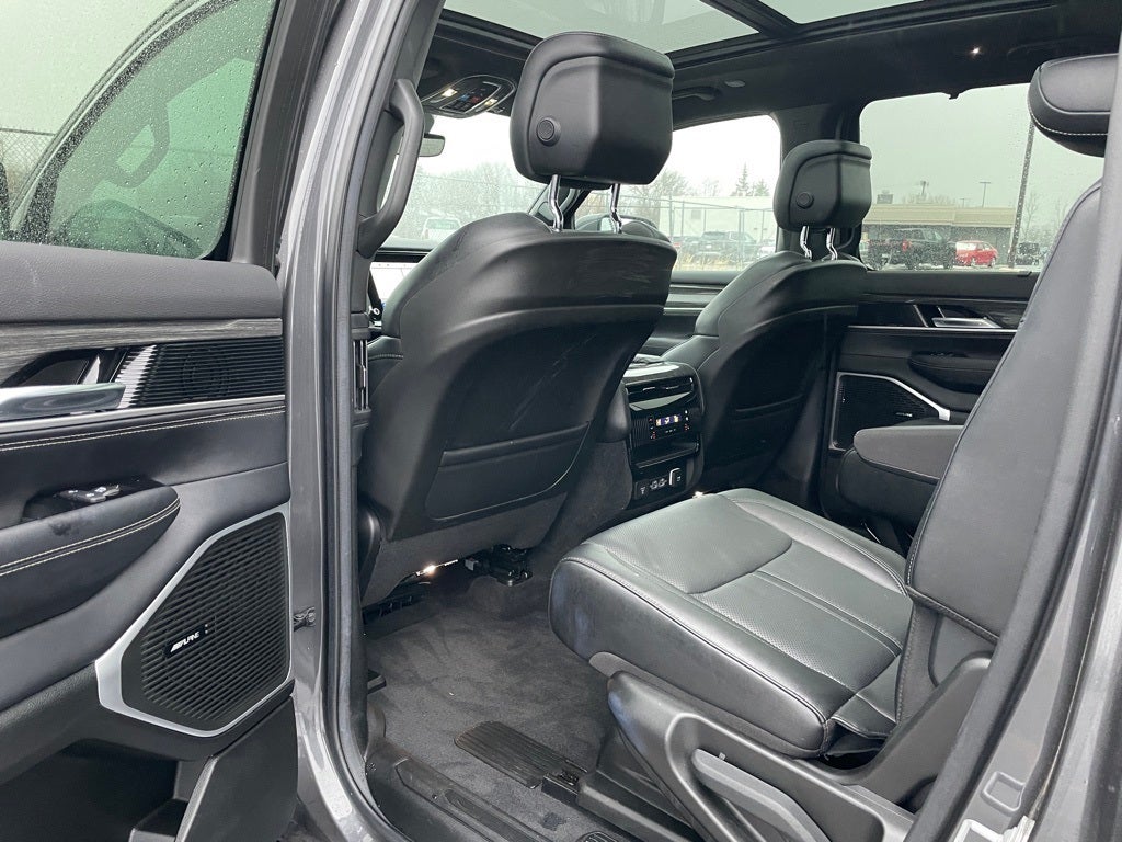 2022 Jeep Wagoneer Series II