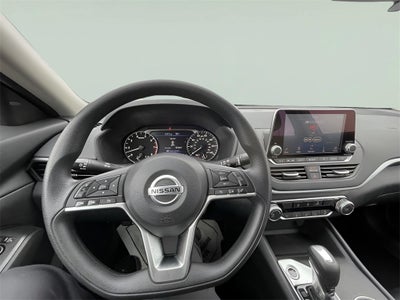 2022 Nissan Altima 2.5 SV Certified