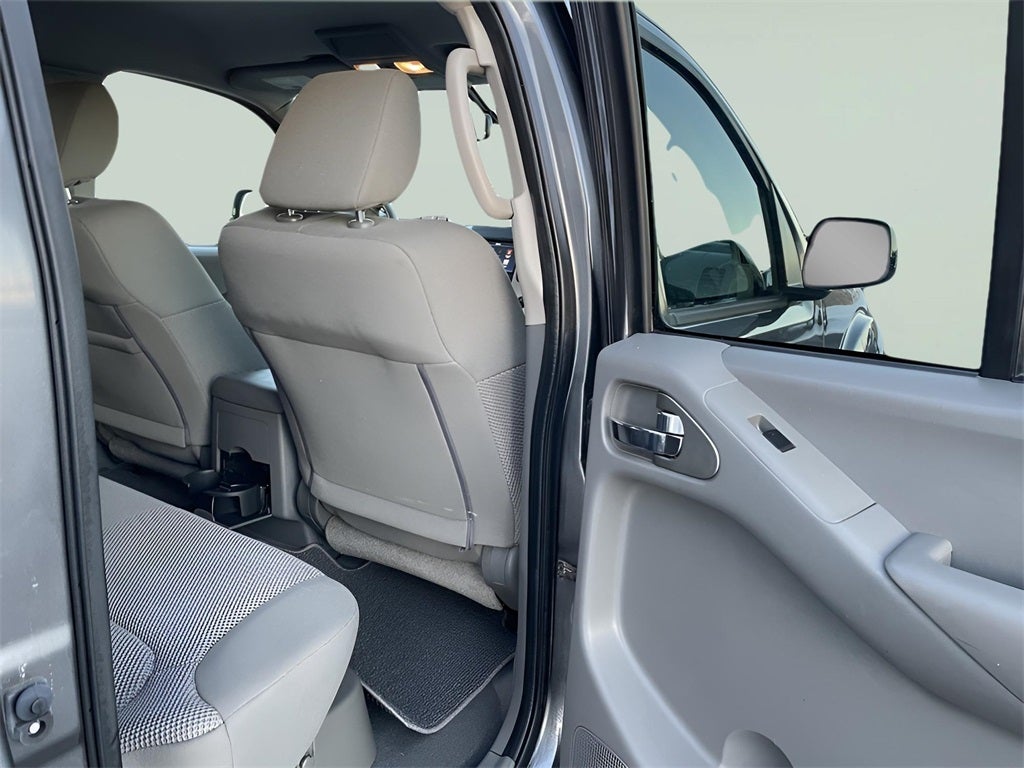 2020 Nissan Frontier SV