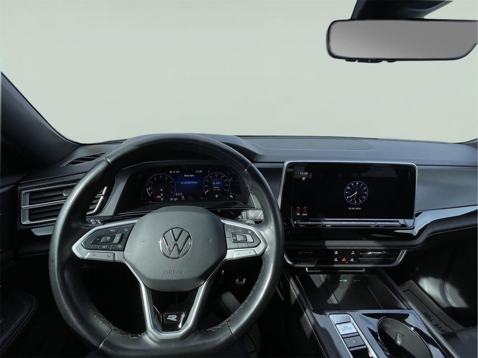 2024 Volkswagen Atlas Cross Sport 2.0T SEL R-Line