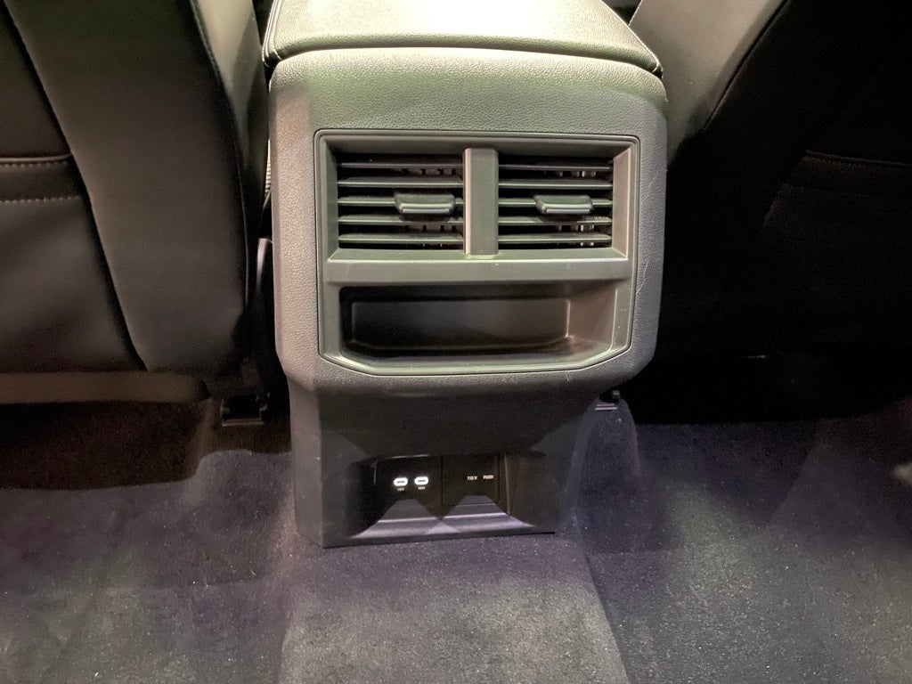 2022 Volkswagen Atlas Cross Sport 3.6L V6 SE w/Technology Certified