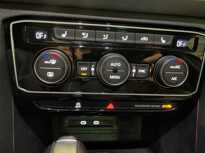 2022 Volkswagen Atlas Cross Sport 3.6L V6 SE w/Technology Certified