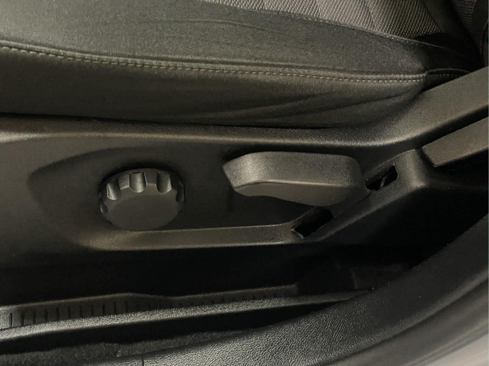 2021 Ford Edge SE