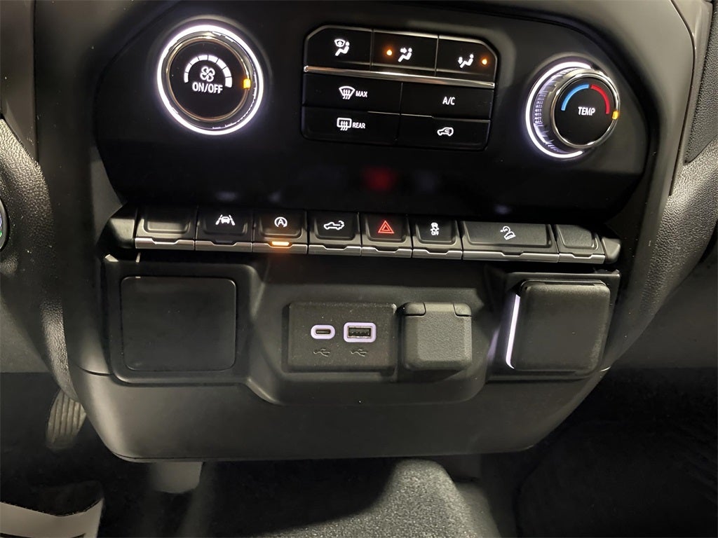 2022 Chevrolet Silverado 1500 Custom Trail Boss