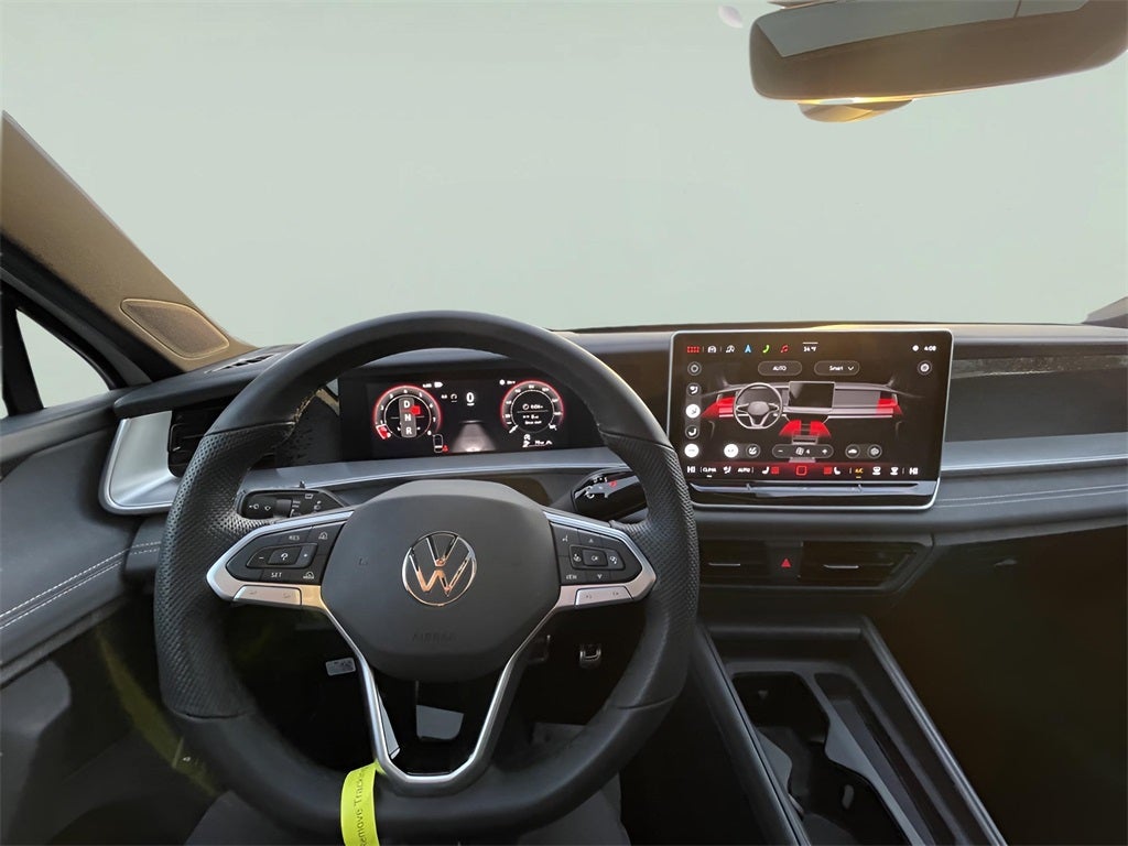 2025 Volkswagen Tiguan 2.0T SE R-Line Black Certified