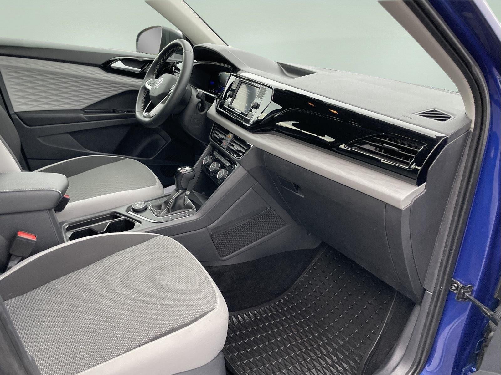 2023 Volkswagen Taos S