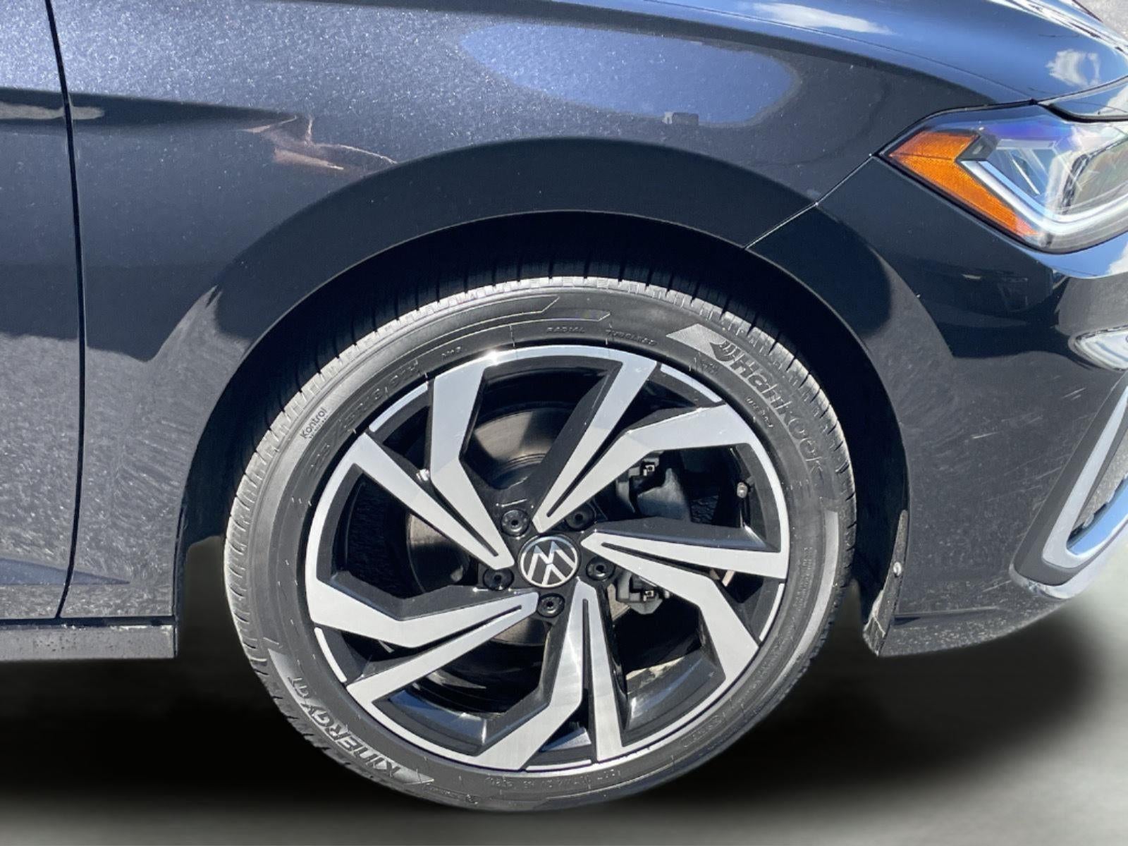 2025 Volkswagen Jetta SEL