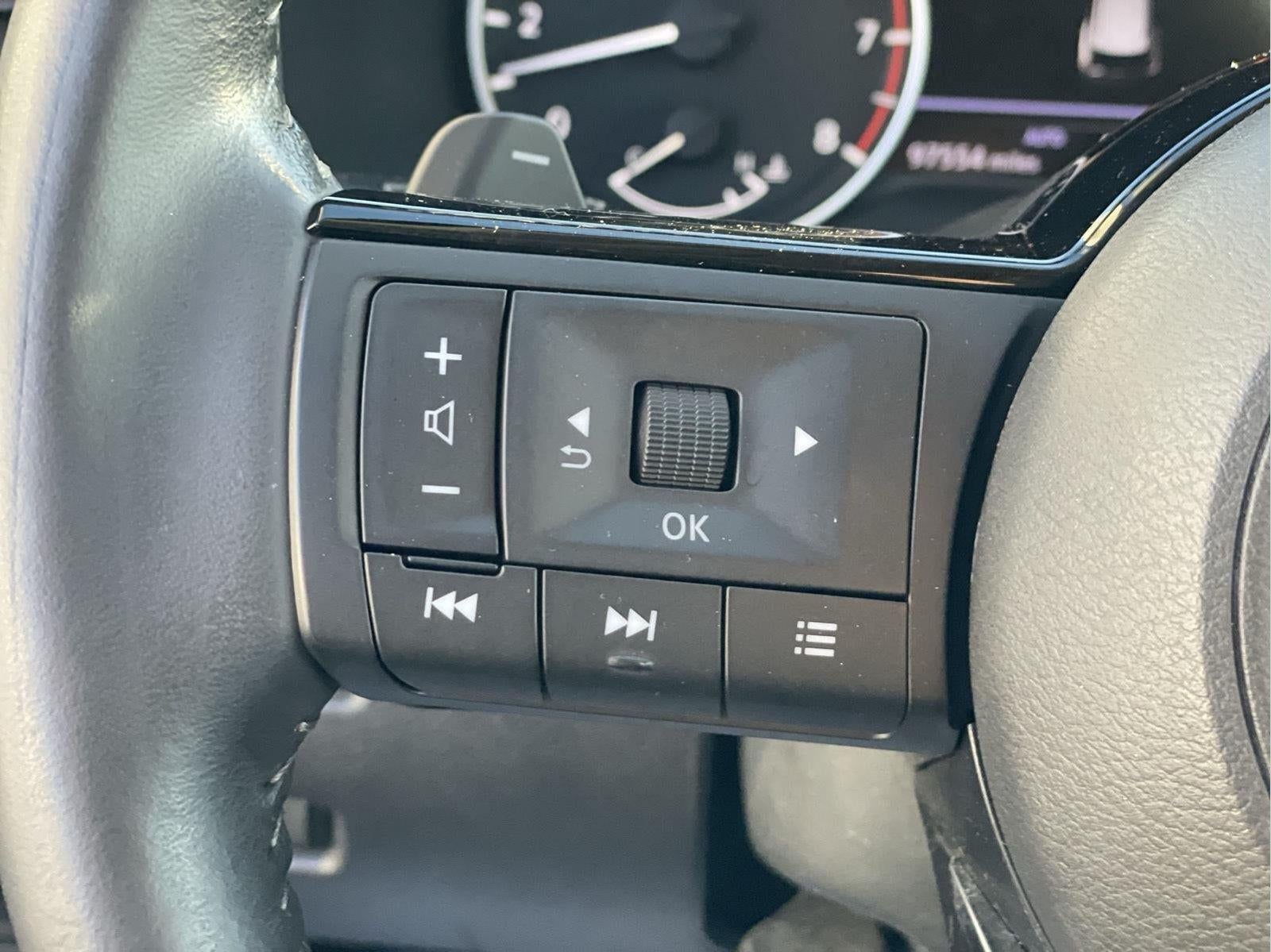 2021 Nissan Rogue SL