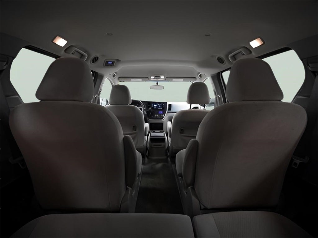 2015 Toyota Sienna LE 7 Passenger