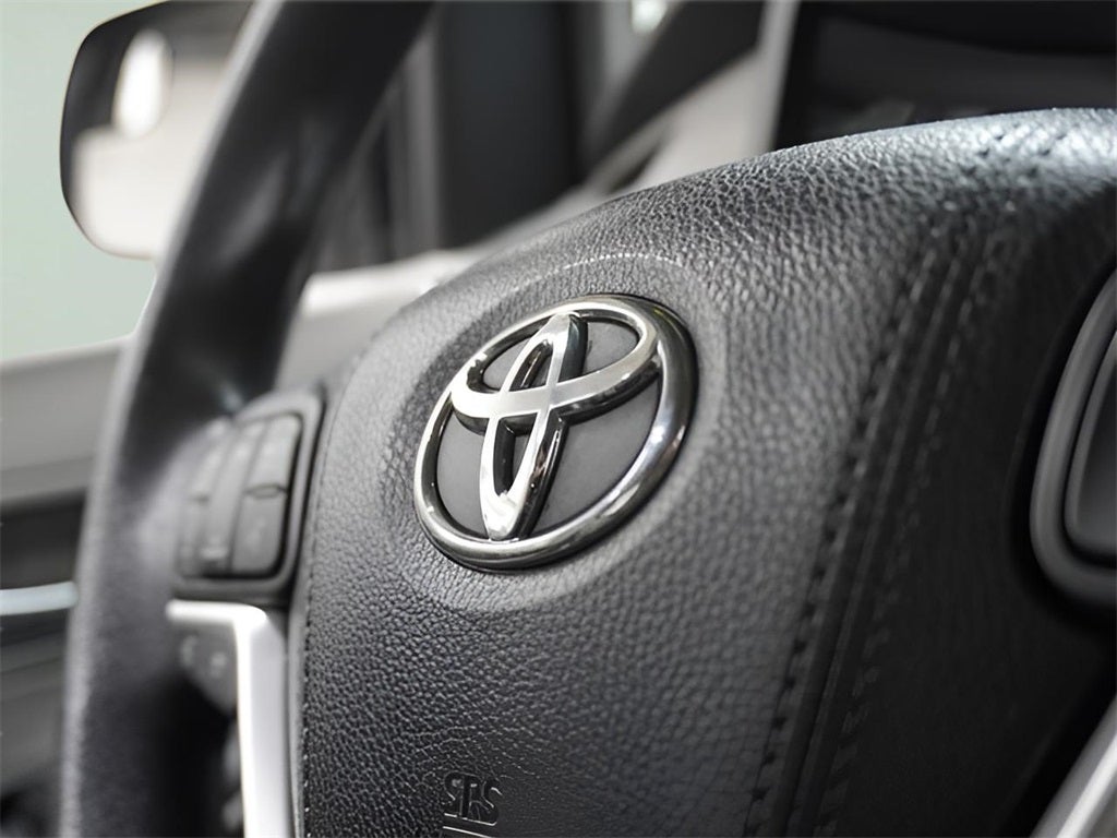 2015 Toyota Sienna LE 7 Passenger