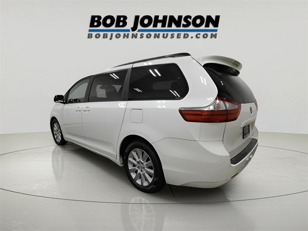 2015 Toyota Sienna LE 7 Passenger