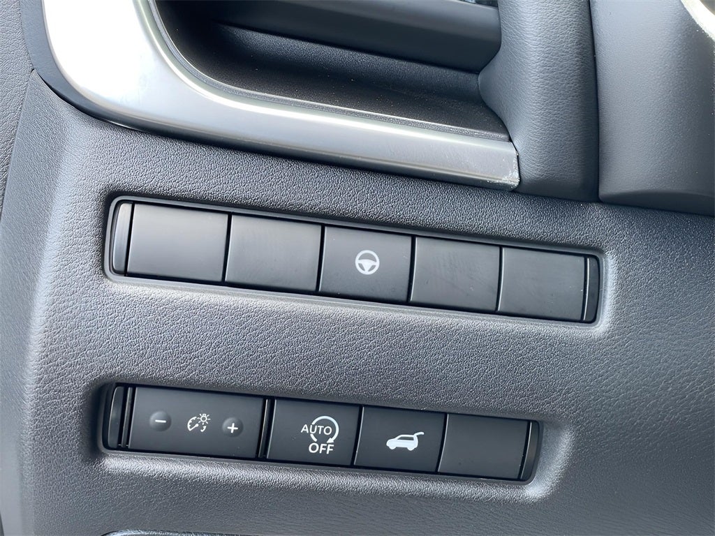 2024 Nissan Rogue SV Certified - Leather Heated seats *$500 CPO Rebate*