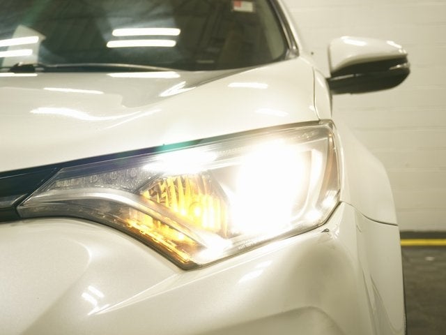 2017 Toyota RAV4 Hybrid XLE