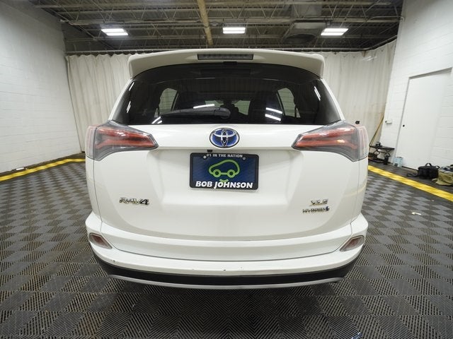2017 Toyota RAV4 Hybrid XLE