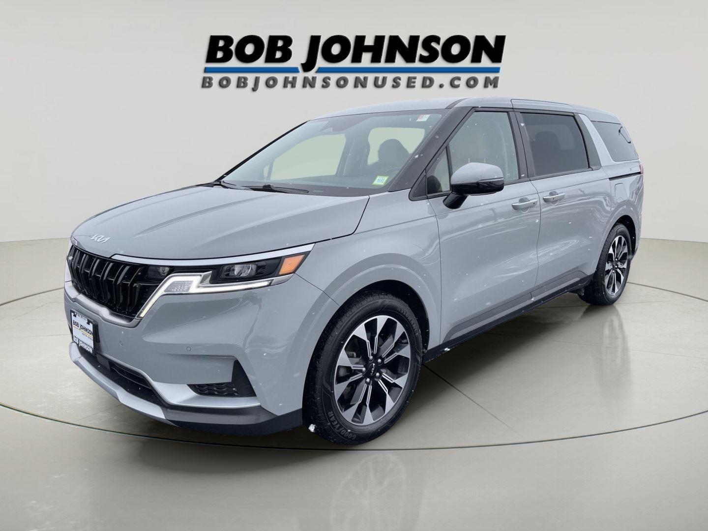 2023 Kia Carnival EX