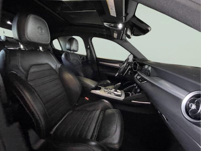 2023 Alfa Romeo Stelvio Veloce