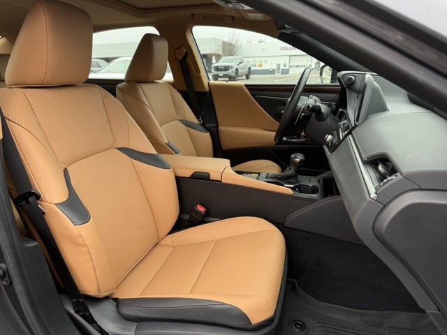 2023 Lexus ES 250 AWD 