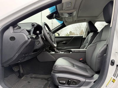 2024 Lexus ES 300h 300h