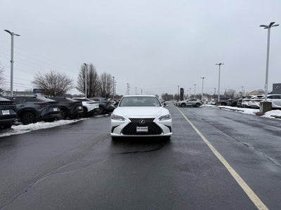 2024 Lexus ES 300h 300h