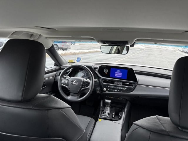 2024 Lexus ES 300h 300h