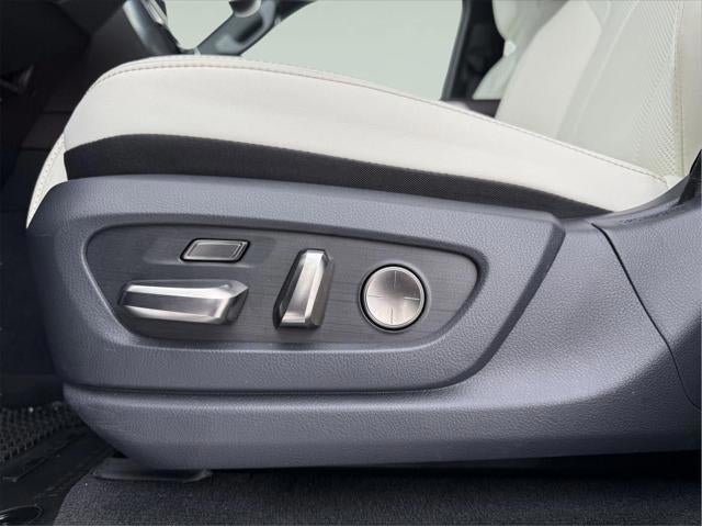 2025 Lexus LX 600 LUXURY