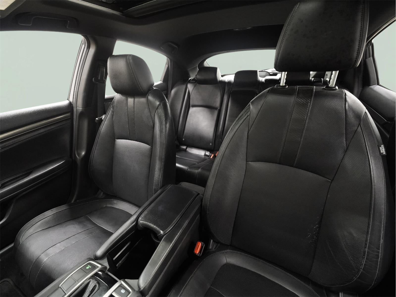 2017 Honda Civic Hatchback EX-L Navi