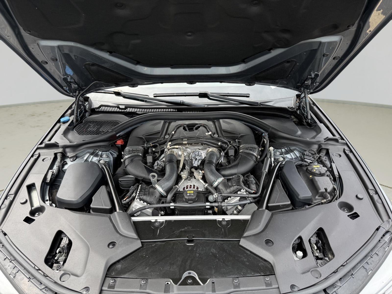 2019 BMW 5 Series M550i xDrive