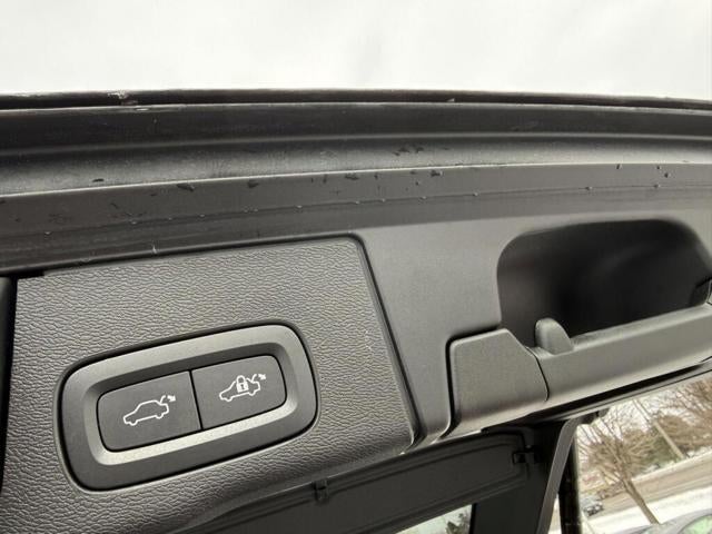 2022 Volvo XC60 Inscription