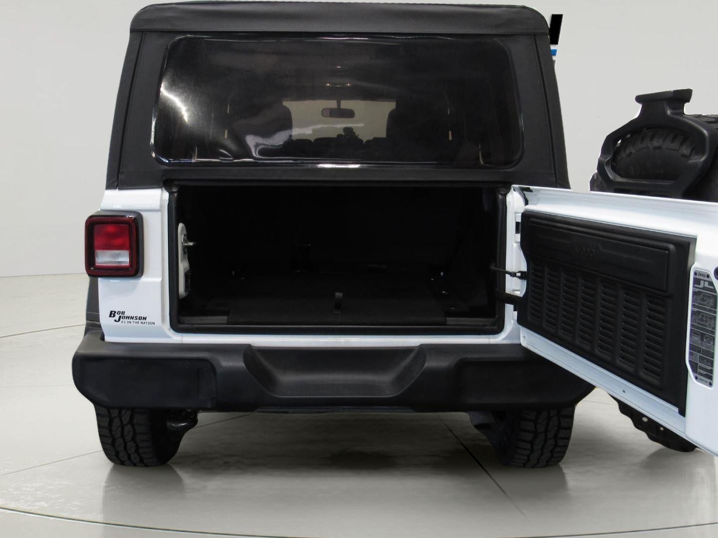 2023 Jeep Wrangler 4-Door Willys 4x4
