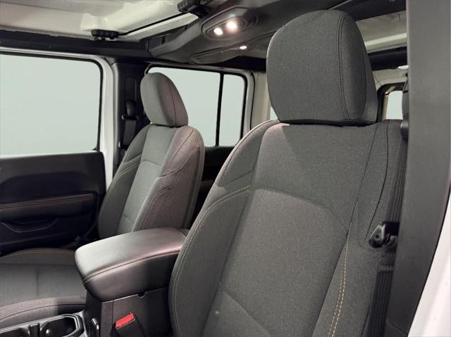 2024 Jeep Wrangler 4-Door Sahara