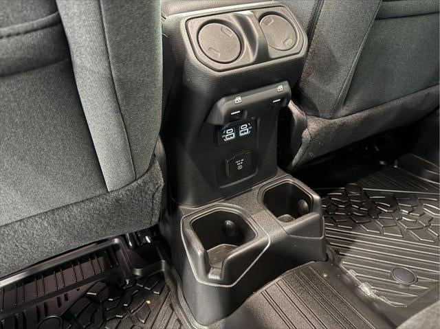 2024 Jeep Wrangler 4-Door Sahara