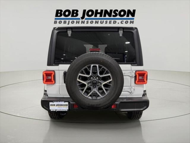 2024 Jeep Wrangler 4-Door Sahara