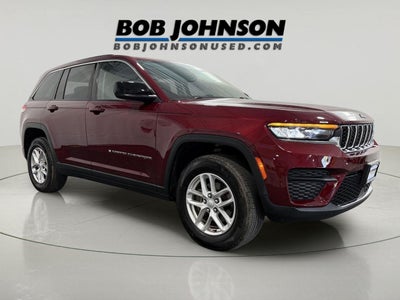 2023 Jeep Grand Cherokee Laredo 4x4