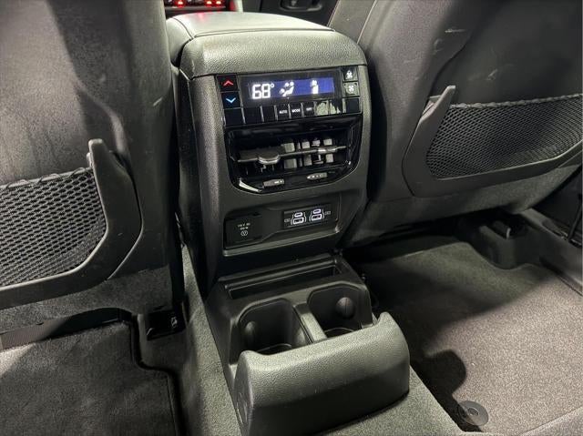 2024 Jeep Grand Cherokee L Altitude X 4x4