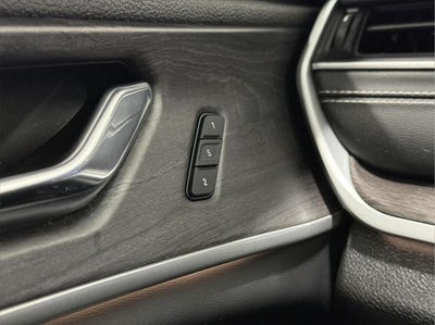 2025 Jeep Grand Cherokee L Limited 4x4