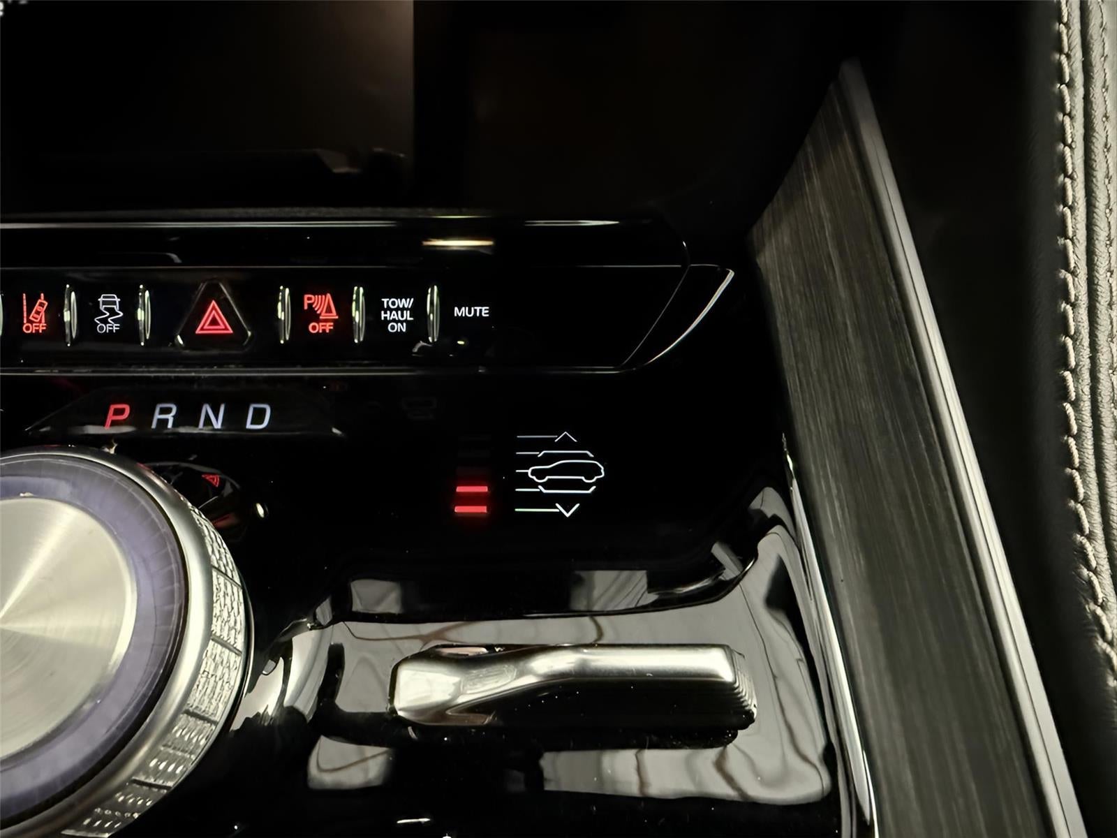 2023 Jeep Wagoneer L Series III 4x4