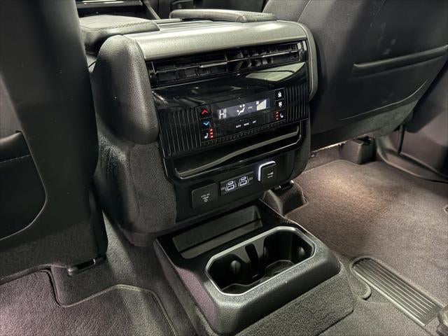 2024 Jeep Wagoneer Series II Carbide