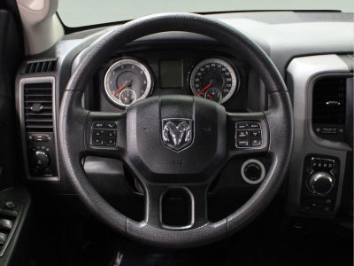 2017 RAM 1500 Express Crew Cab 4x4 5'7' Box